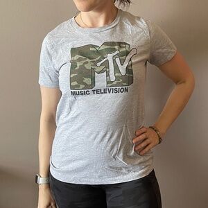Retro MTV Gray Graphic Tee with Army Camo Logo-XL